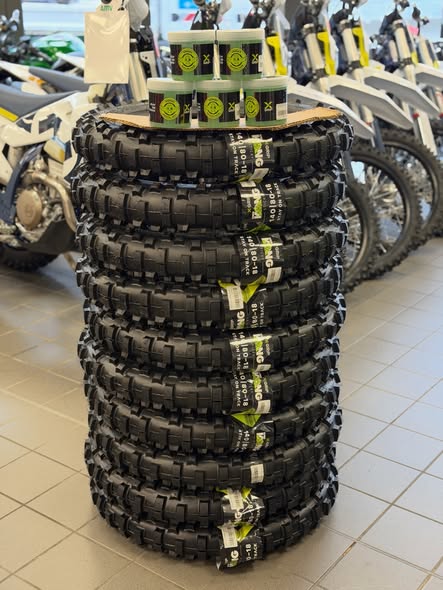 Nouveaux pneus King Kong Sticky chez Elite Moto 15